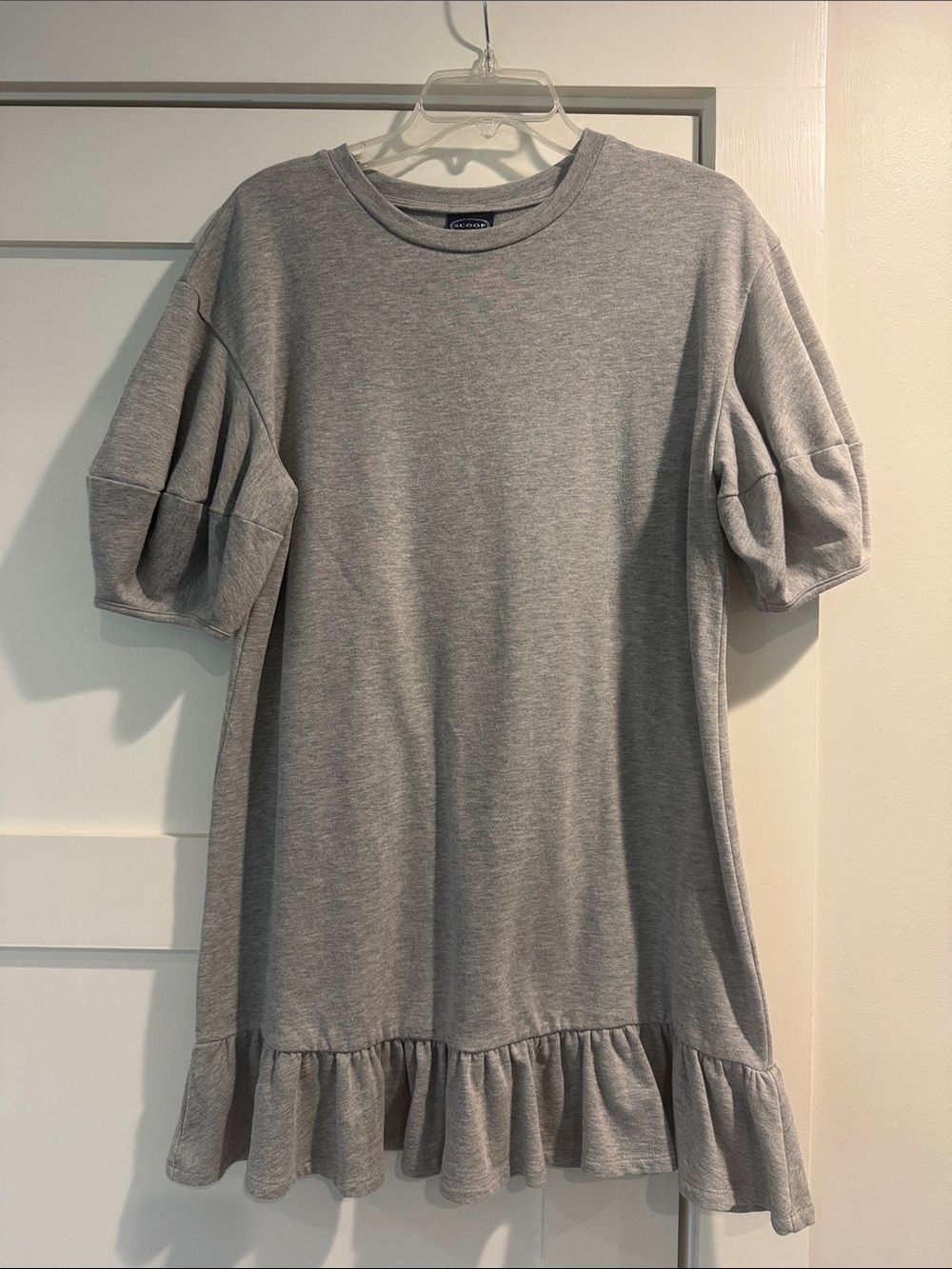 Casual Grey Sweatshirt Dress with Ruffle-Hem Dress and Puff Sleeves